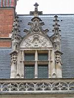 Blois, Chateau, Aile Louis XII, Fenetre (3)